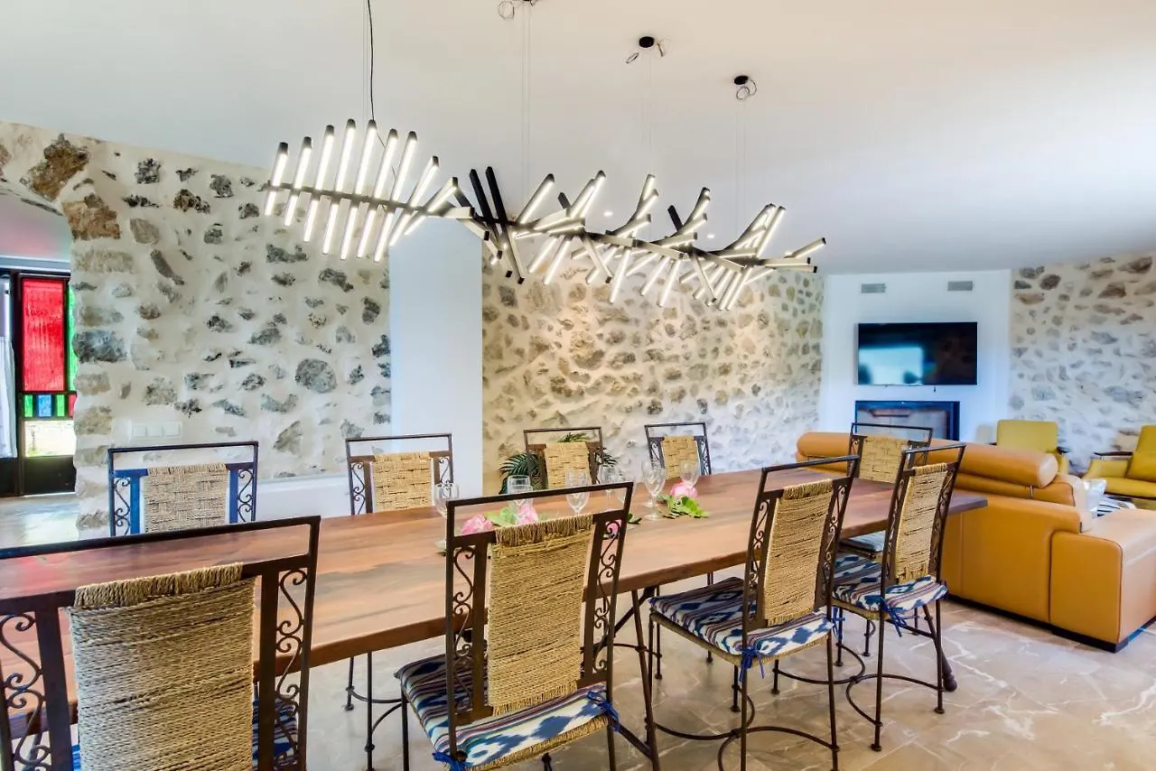 Ideal Property Mallorca - Es Rafal Campanet 0*,  Spanje